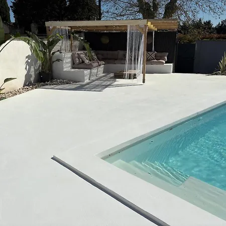 Willa Avec Piscine Et Jacuzzi Proche De La Aimargues