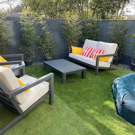 Vila Avec Piscine Et Jacuzzi Proche De La Aimargues