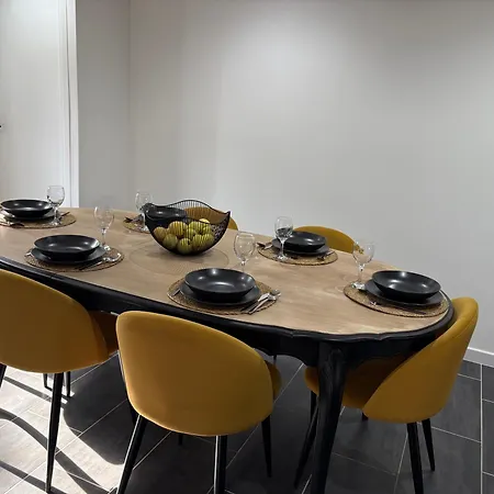 Maison De Standing Proche De La *