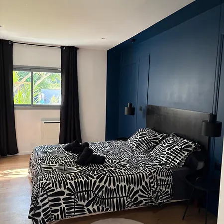 Avec Piscine Et Jacuzzi Proche De La * Aimargues
